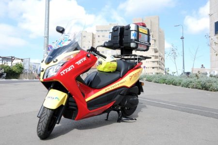 אופנולנס – אופנוע חירום מאובזר בציוד רפואי - איחוד הצלה AMBUCYCLE