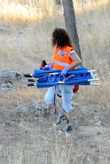 מתנדבת איחוד הצלה