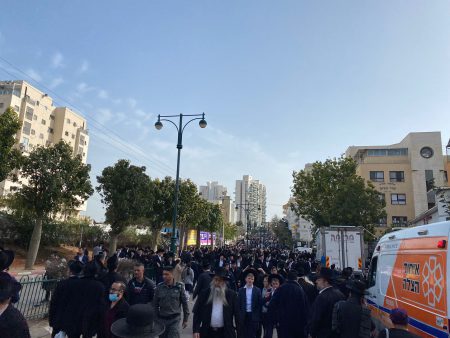 כמאה נפגעים קל טופלו עד כה ע"י איחוד הצלה בהלוויית מרן שר התורה