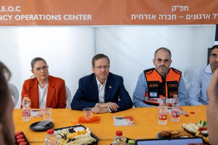 הנשיא הרצוג למתנדבים: ״אני מצדיע לכם ולארגון המדהים הזה. הצלת נפש אחת היא עולם מלא, אז תחשבו כמה עולמות הצלתם.״