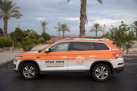רכב חירום פיקודי SUV המותאם לשטח
