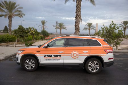 רכב חירום פיקודי SUV המותאם לשטח